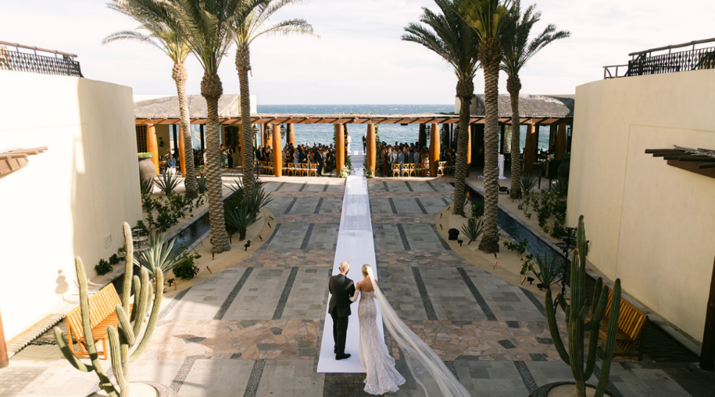 Intimate Wedding or Grand Affair_ How to Actually Decide (4)